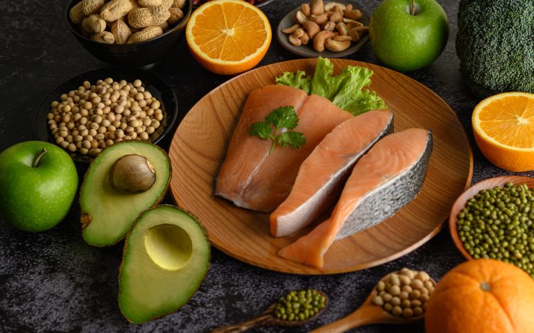 Dieta rica en grasas omega-3 puede ser clave para prevenir alzhéimer y mejorar la función cerebral